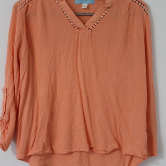 Blouse - Picture 2 of 3